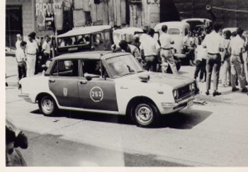 Image of the car that contained the Major who ordered the arrest of Charles B. Mooore and he was talking to a plain clothes policeman.